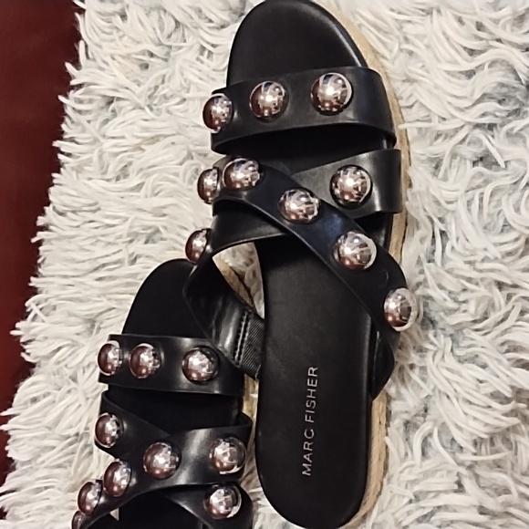 Marc Fisher shoes - Picture 3 of 6